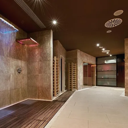 Hotell Basiliani - Cdshotels 4*