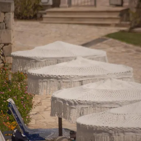 Basiliani - Cdshotels 4* 오트란토