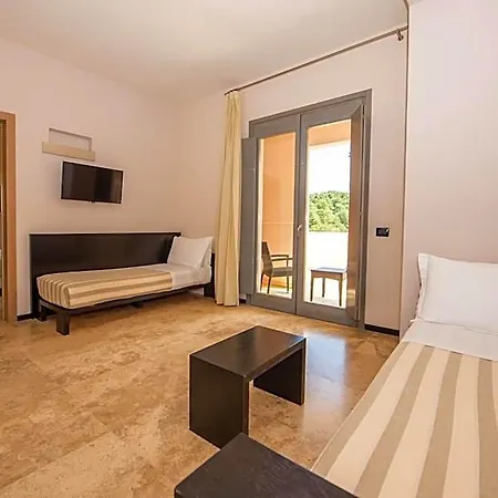 מלון Basiliani - Cdshotels 4*