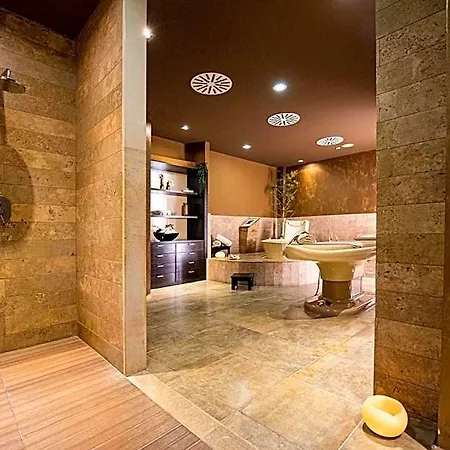 מלון Basiliani - Cdshotels 4*