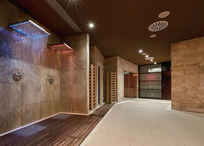 Hotel Basiliani - Cdshotels 4*